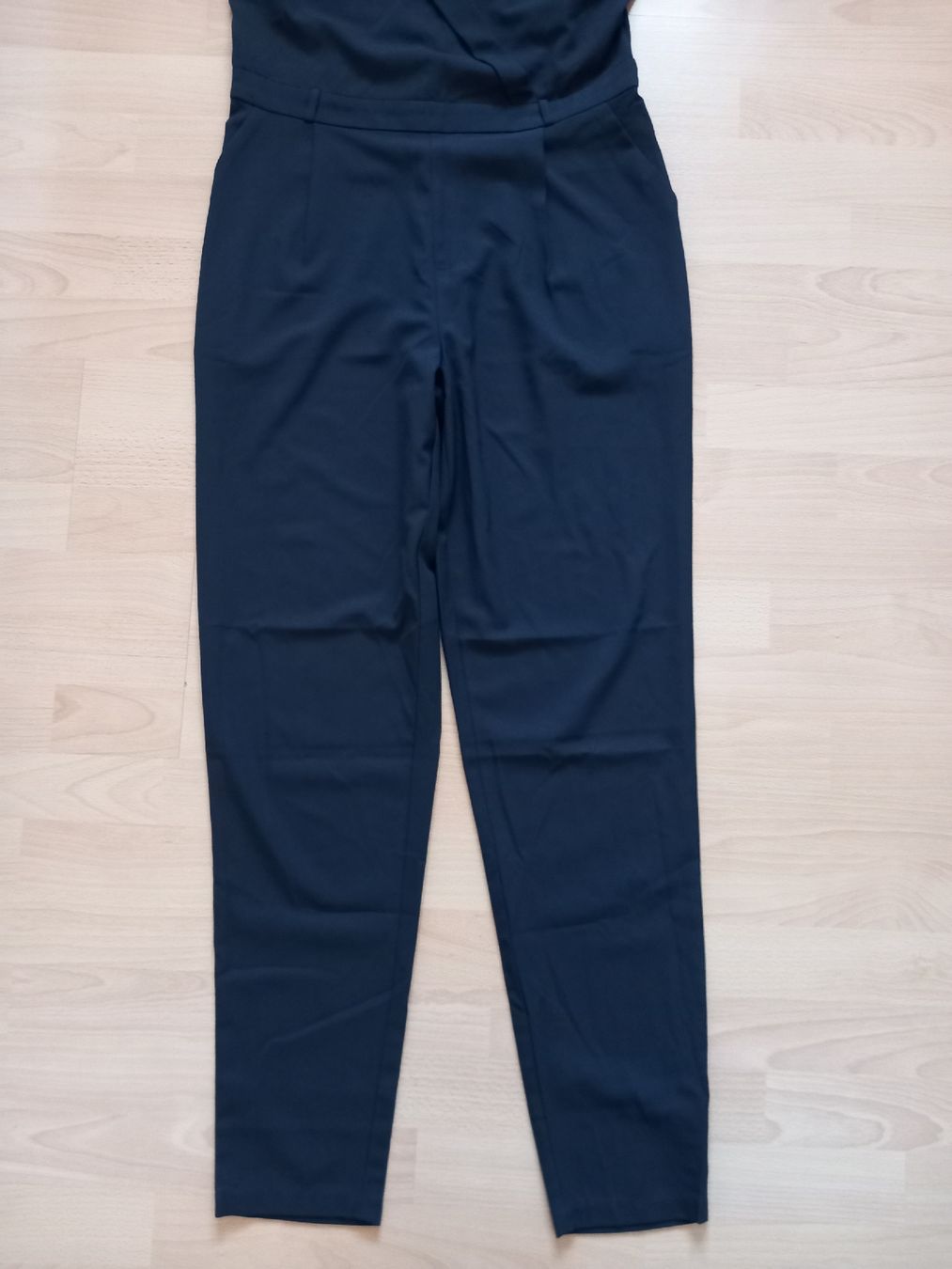 Jumpsuits: Combinaison pantalon MISSUE noire – Neu (gemäss Beschreibung) aus Faoug von per_kp6r 1