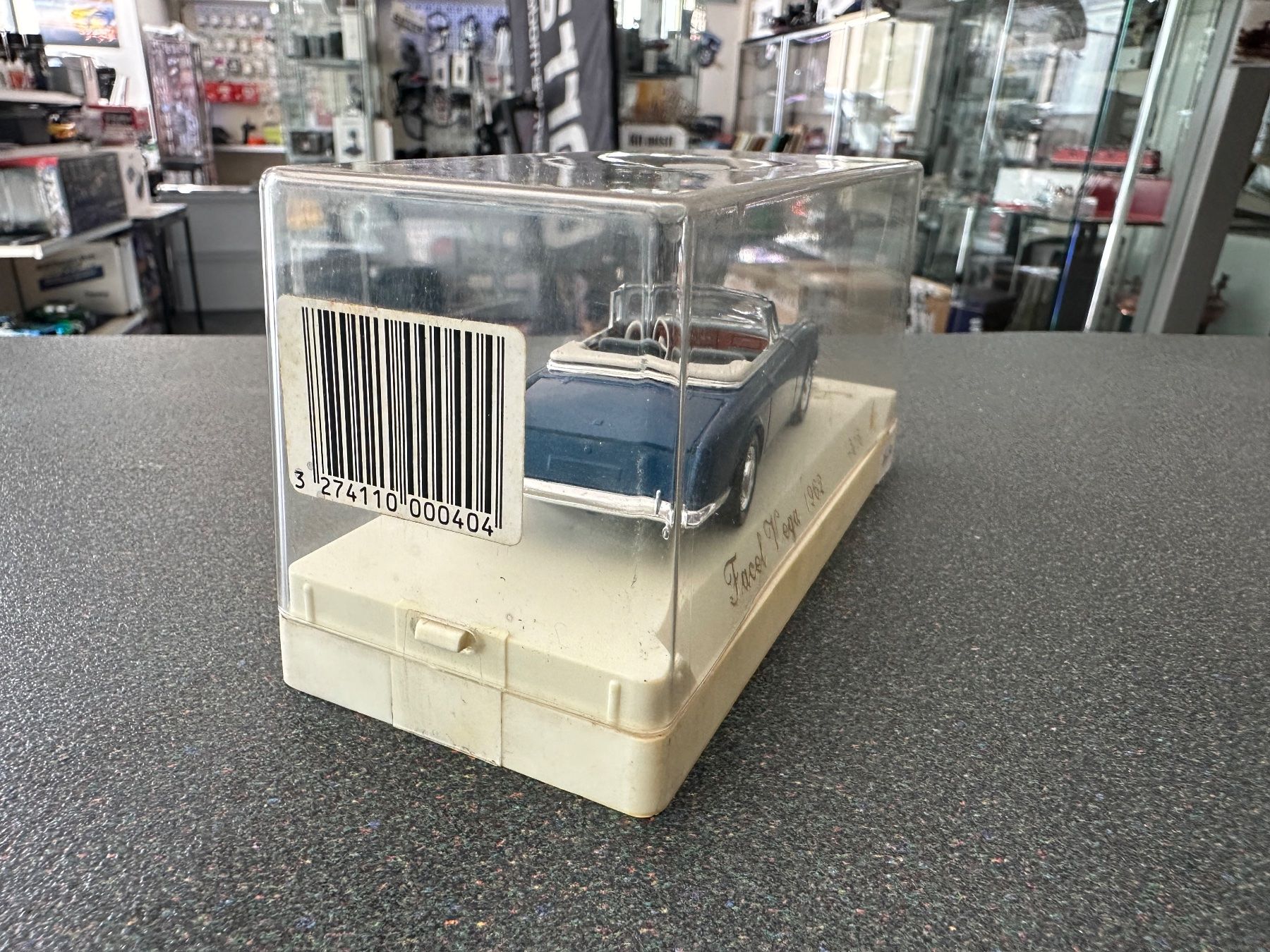 Solido Modellini d'auto: Solido 1:43 Facel Vega Cabrio blu 1962 4516 – Usato da Chiasso venduto da Carrara-Modellismo 1