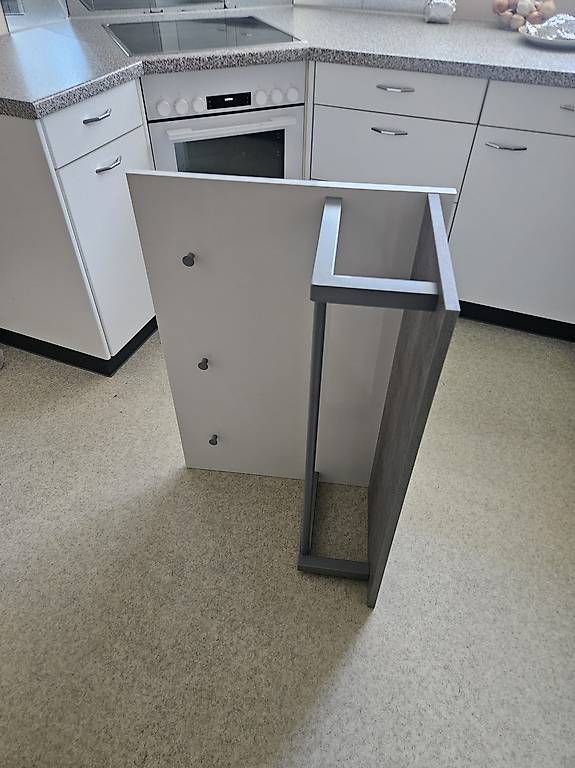 Garderobe: Garderobe – Gebraucht aus Flüelen von ProfWalker