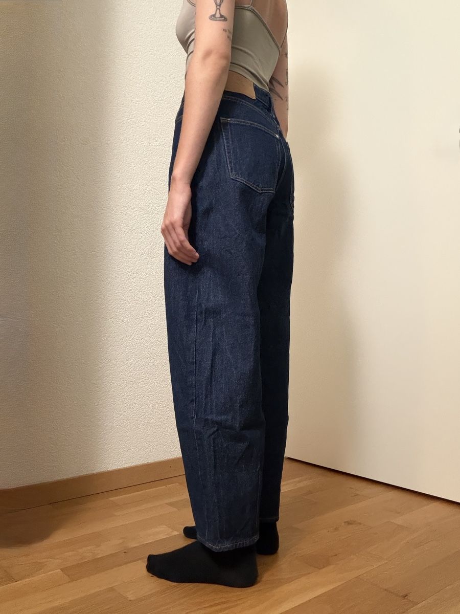 H&M Jeans: Jeans Barrel H&M bleu – Neuf (Voir description) à Cortaillod par Glltn.leane 2