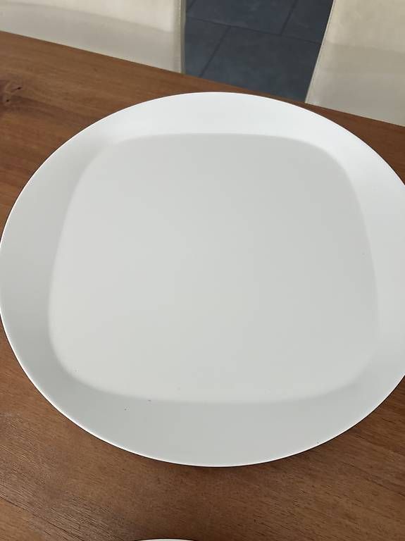 Teller: Dishes melamine  – Gebraucht aus Rüschlikon von CourtneyM 3