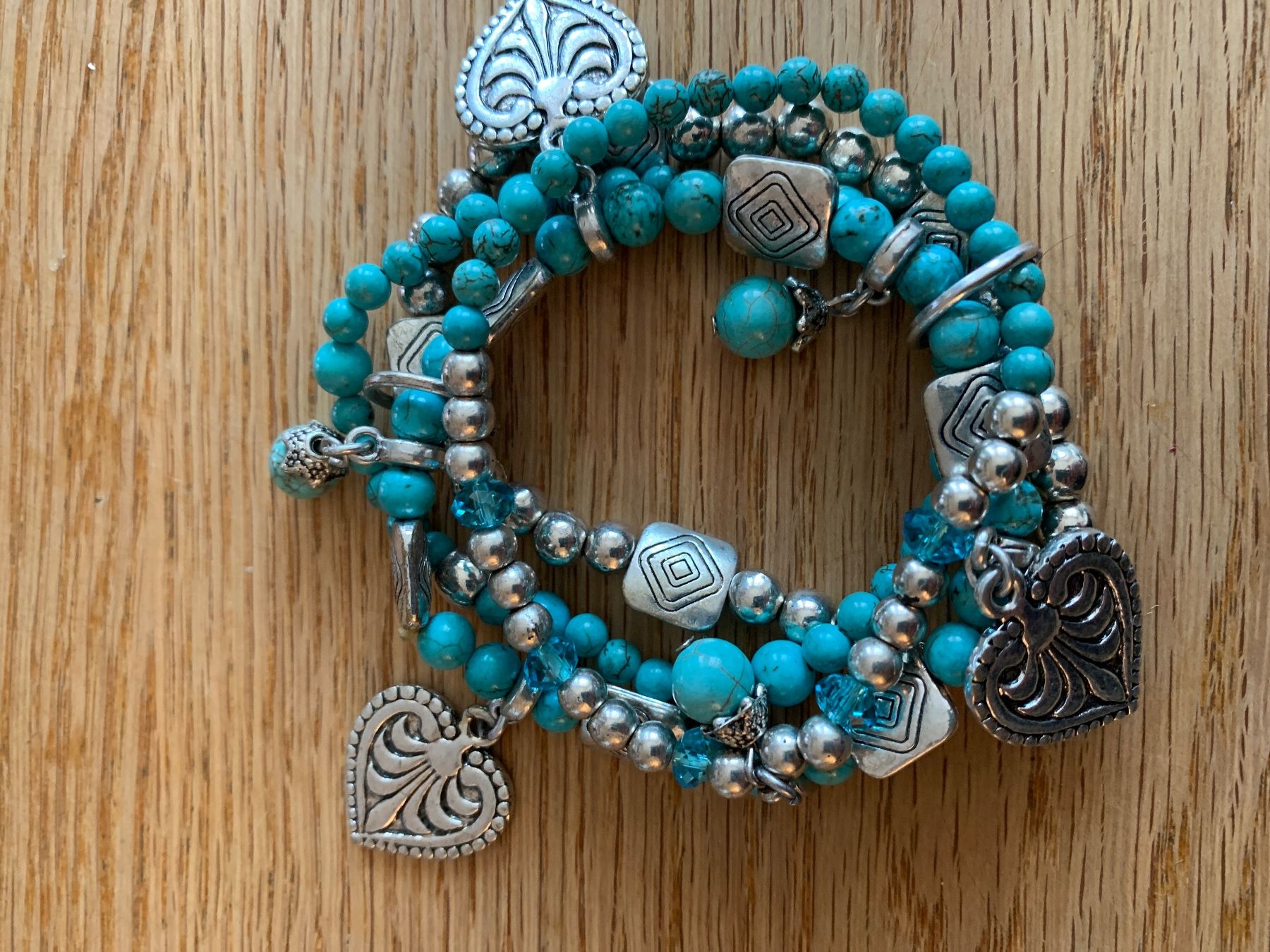 Armbänder & -reifen: Joli bracelet turquoise – Gebraucht aus MEYRIN von Gwendo10