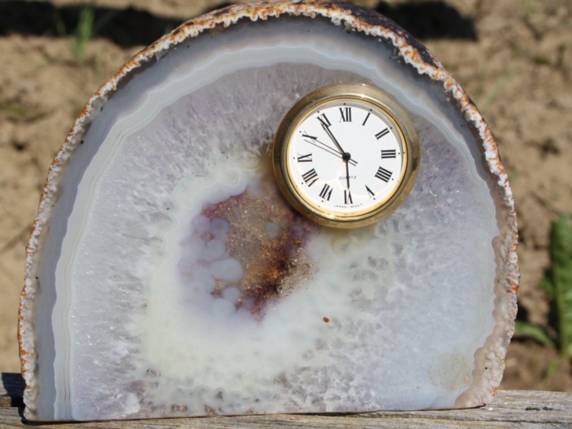 Pietre preziose: STEINSCHEIBE MIT UHR ACHAT? – Usato da Wauwil venduto da Pneuedy