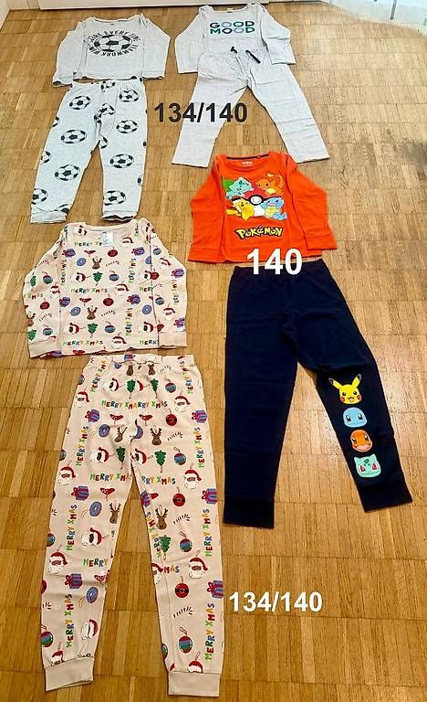 Pigiama & Simili: vier Pyjamas Grösse 134/140 und 140 – Usato da Zürich venduto da giovannisp