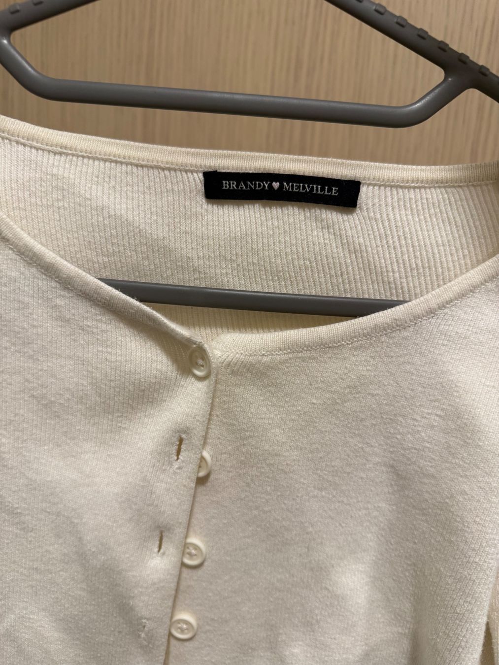 Top: Brandy cream Cropped Cardigan – Nuovo (secondo la descrizione) da Zürich venduto da dam_t7hk 6