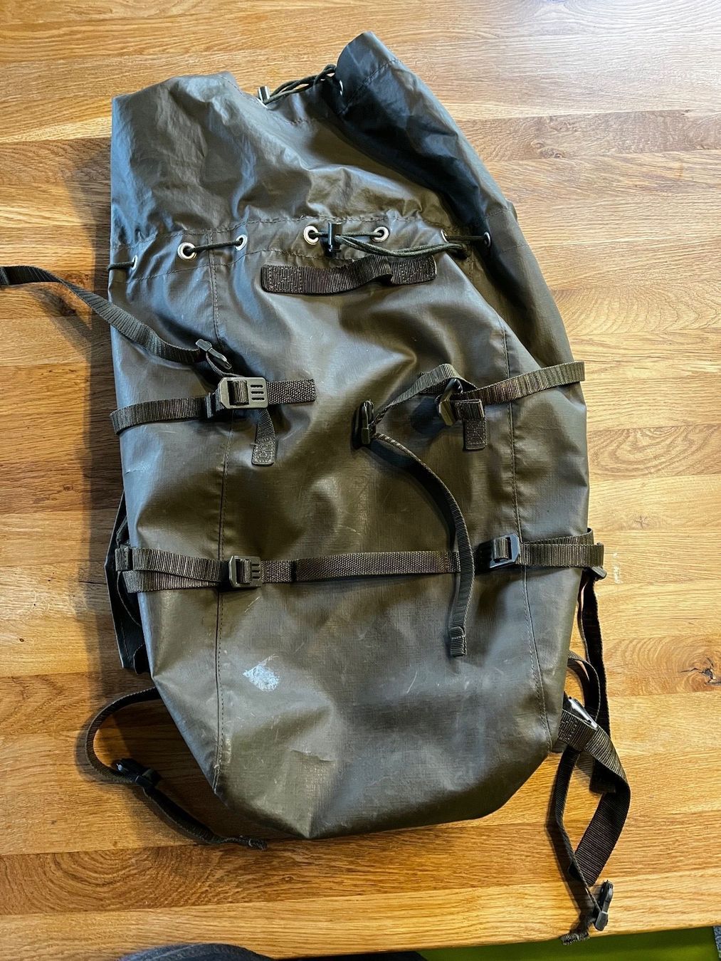 Schweizer Armee Rucksäcke: Kampfrucksack 90 – Gebraucht aus Goldingen von Thomas.Perrin
