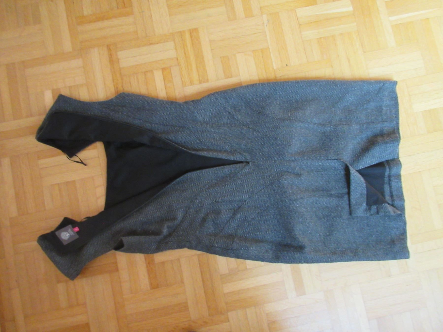 Vestiti: Damen Kleid XS Vince Camuto – Nuovo (secondo la descrizione) da Lichtensteig venduto da mosovi