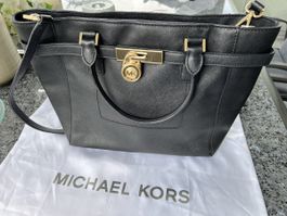 Michael Kors Handtasche schwarz