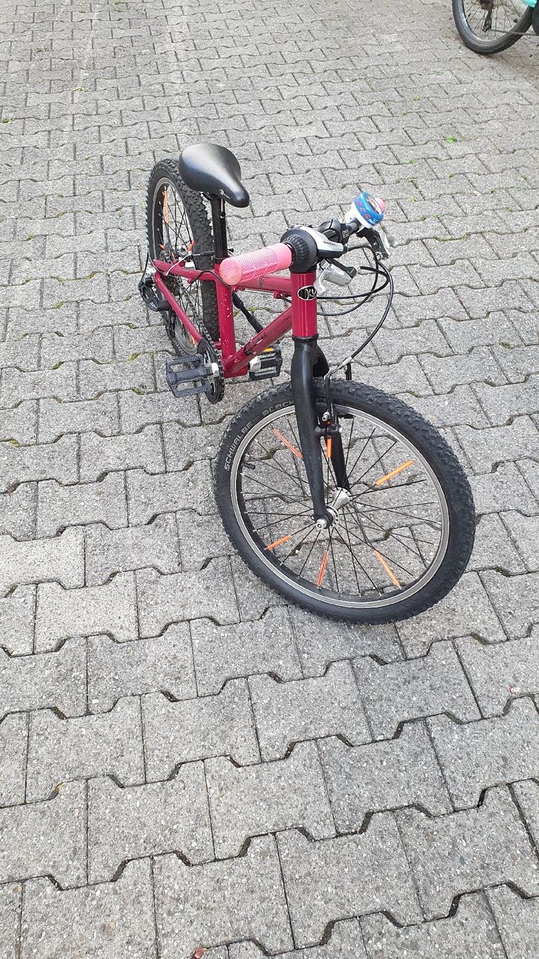 Vélos: Kinderfahrrad. Velo 20 Zoll – D'occasion à Lengnau BE par Yaunel 4