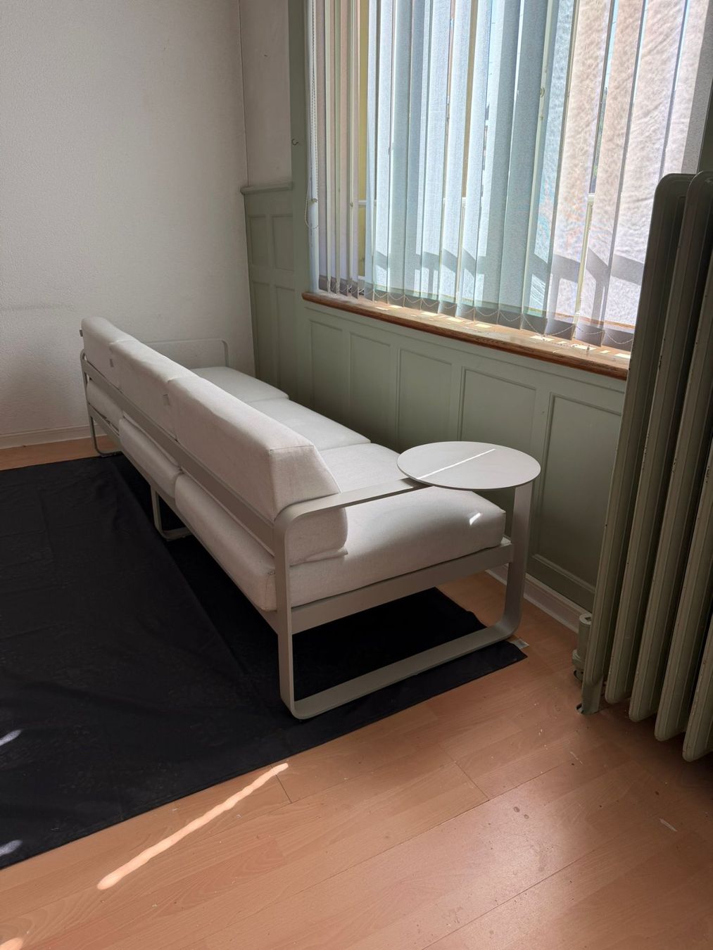 Fermob Sessel: FERMOB BELLEVIE - 3 SEATER SOFA - OFF WHITE – Gebraucht aus Givisiez von JUJU_1998 4