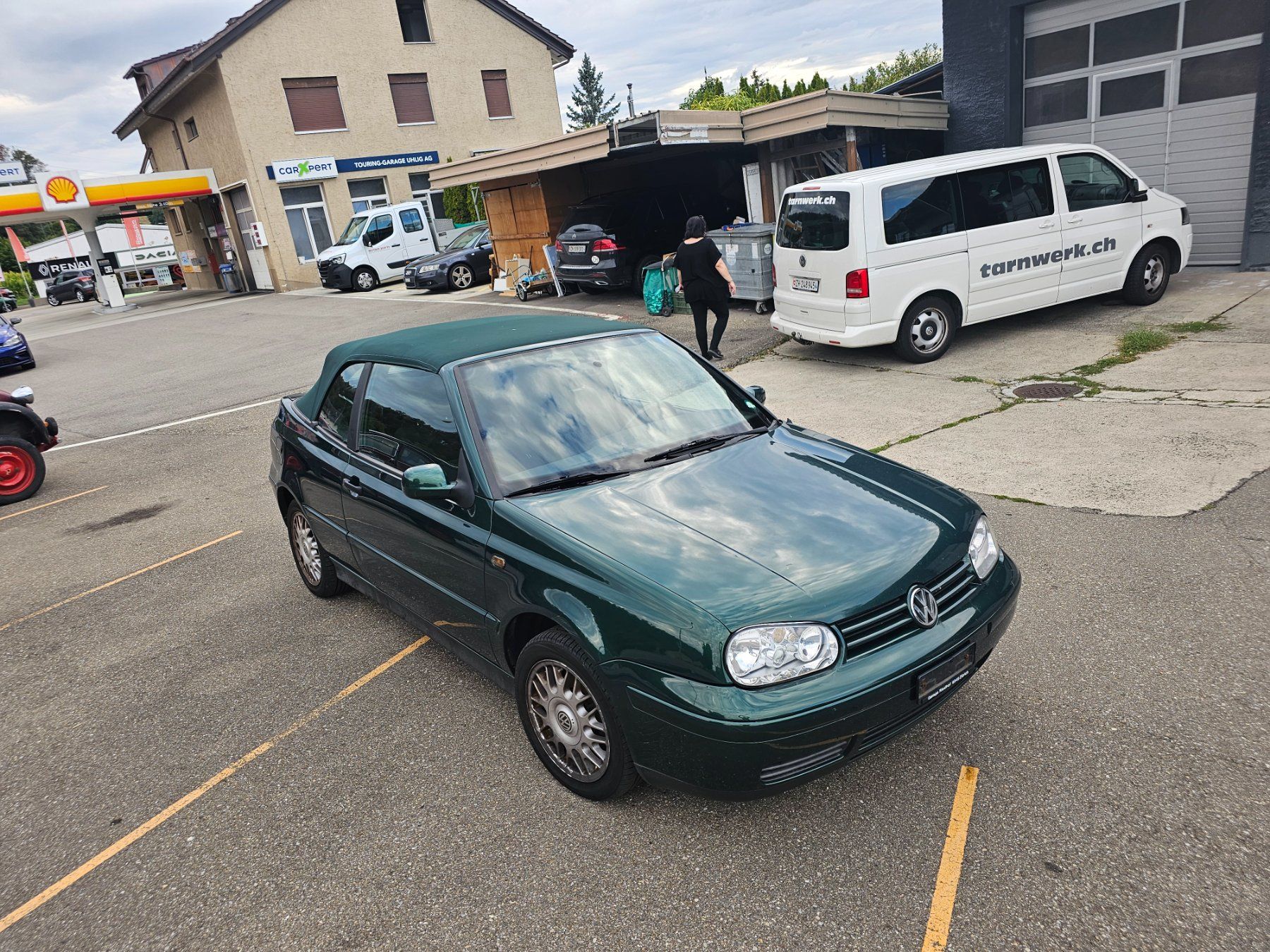 VW Automobili: VW Golf Cabrio 2.0 – Usato da Glattfelden venduto da per_n6r5 1