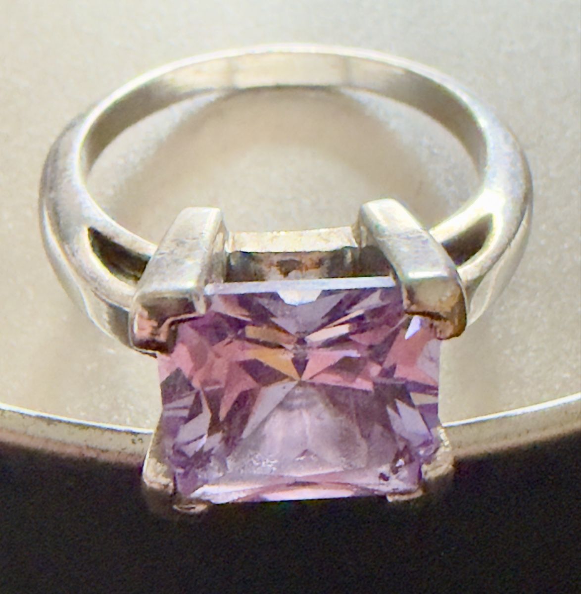 Bagues: Ring Silberfarbig lila Stein  – D'occasion à Widnau par kustercarmen 2