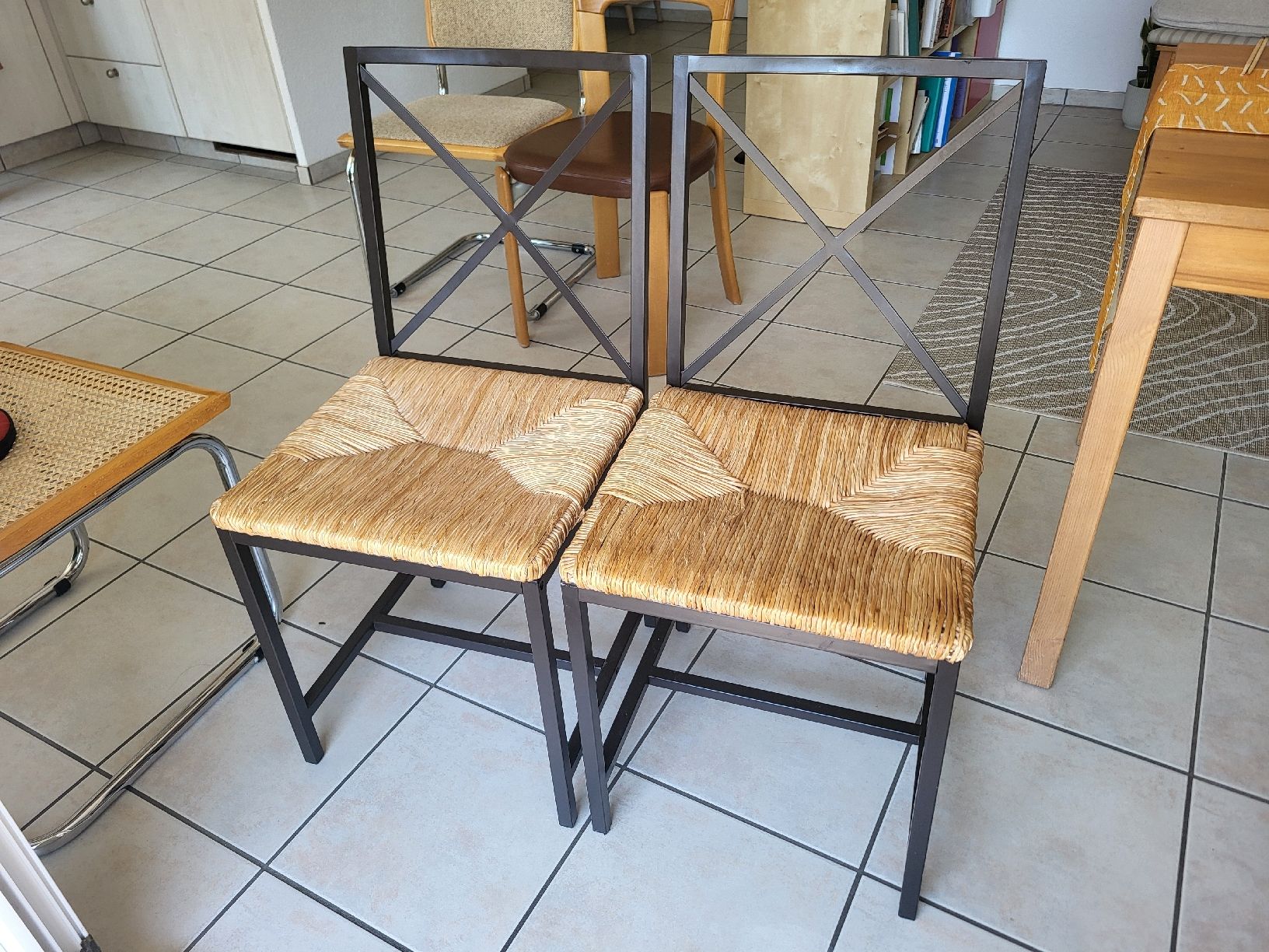 Sedie: chaise Stuhl chair – Usato da Biel/Bienne venduto da BEmpuria