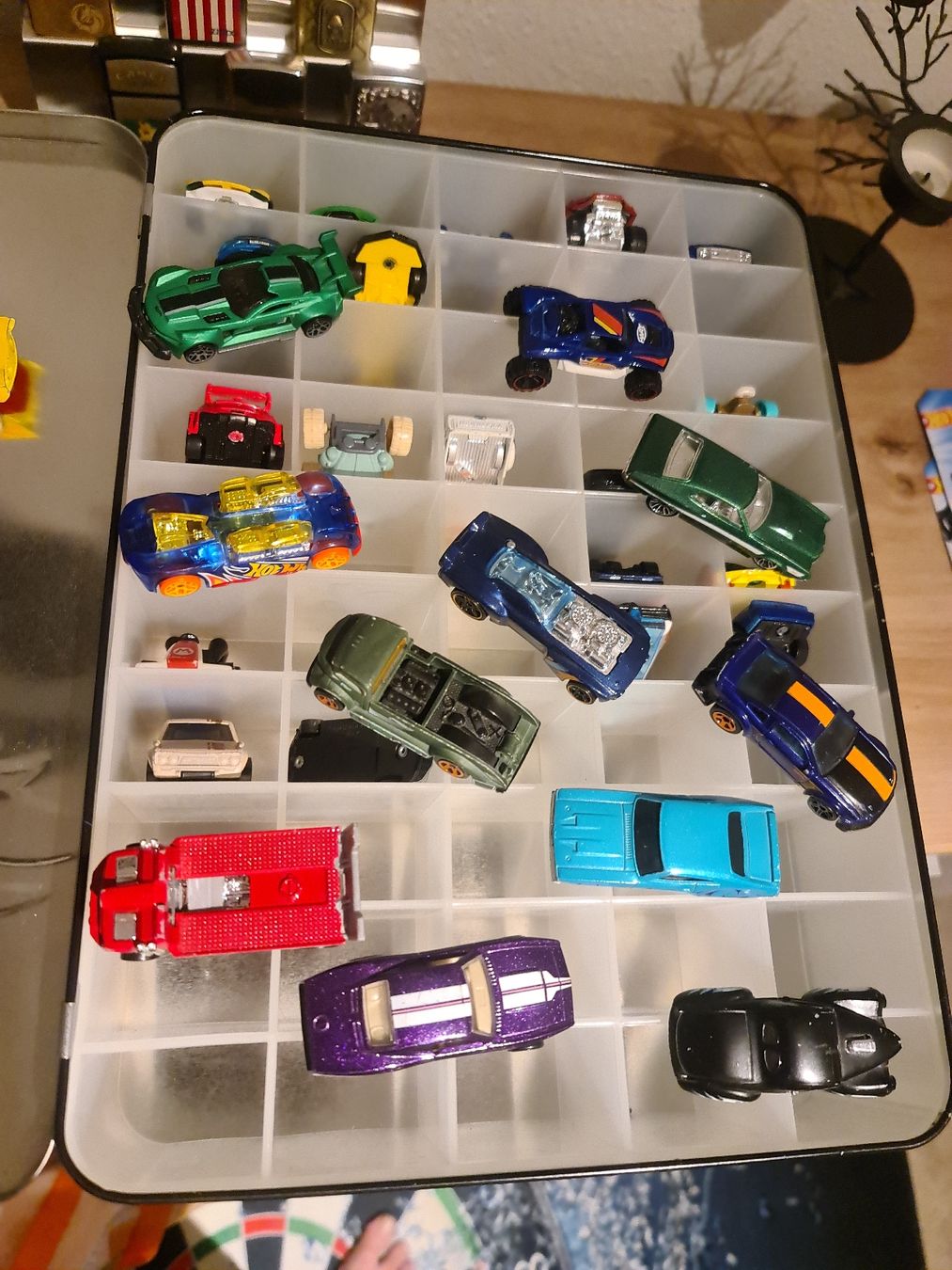 Hot Wheels Modellautos: Hot Wheels Sammlung, viele Autos, limitierte Box! – Neu (gemäss Beschreibung) aus aadorf von pfahl72 1