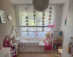 Kinderbett mit Ausziehbett und Rausfallschutz Weiss 90x200
