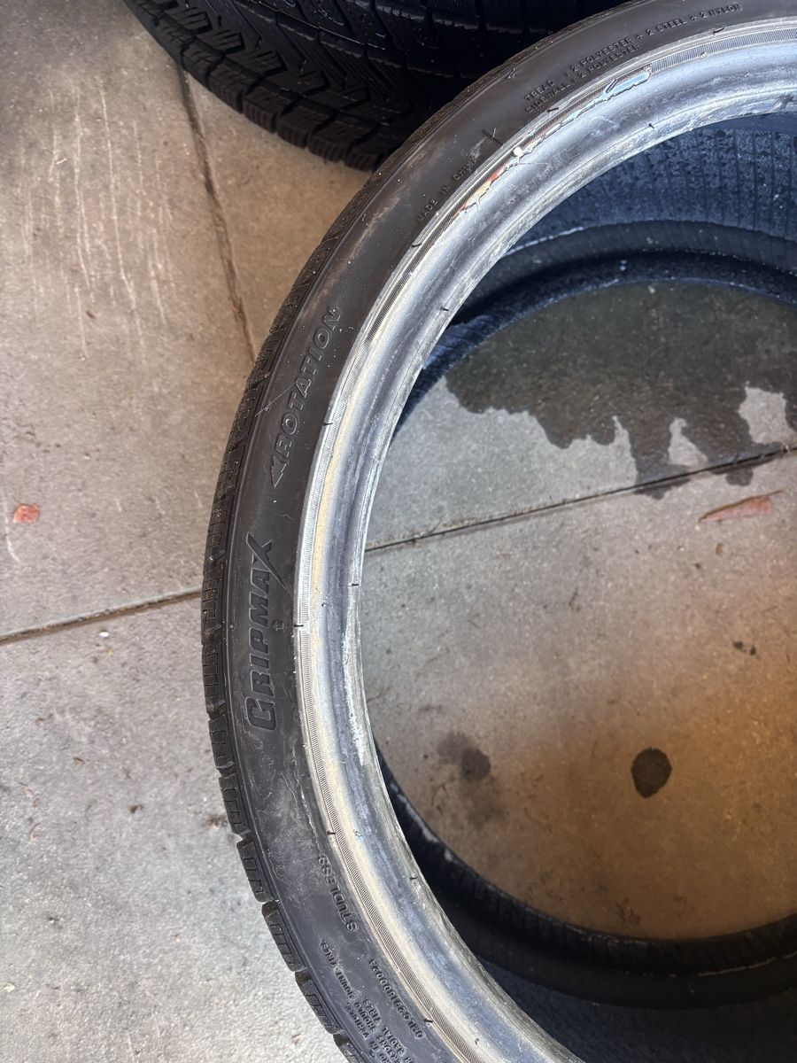 Pneus & Kompletträder: Winterreifen 265/30R19 93V – Gebraucht aus Montlingen von ste_prb9 5