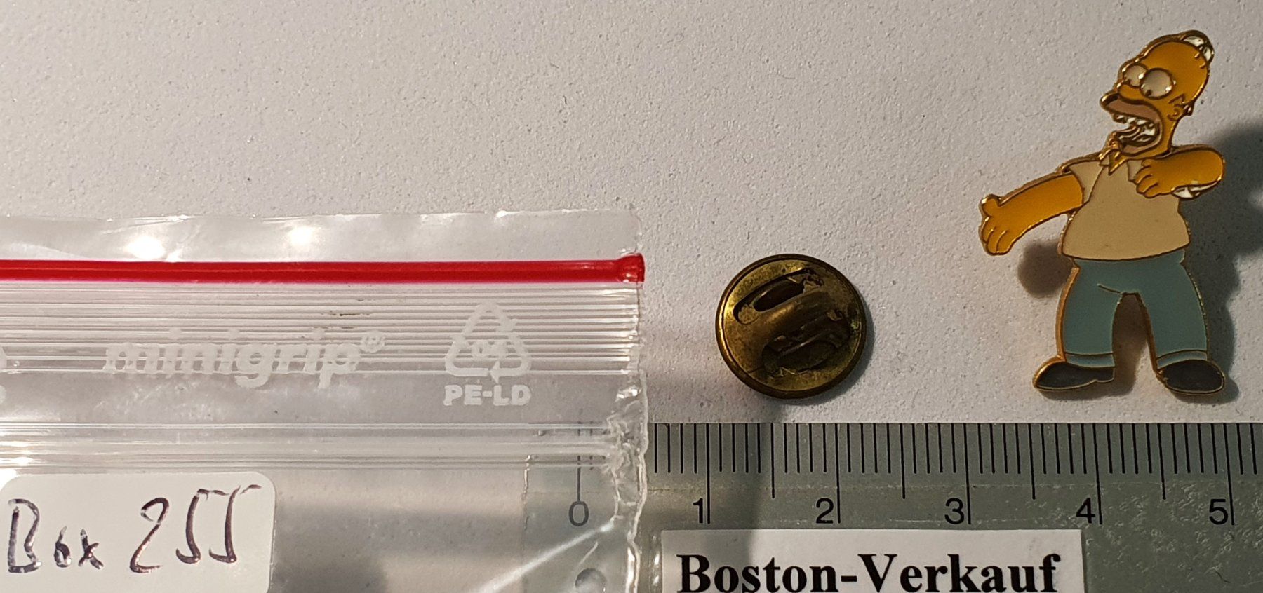 Placchette & Badge: Box255 - Pin Die Simpsons Homer Simpson – Usato da Reinach BL venduto da Boston-Verkauf 2