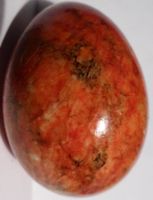 MINERAL -EI;--6,5 CM x4,5 CM,-SEHR SCHÖNE ROT /ORANGE FARBEN