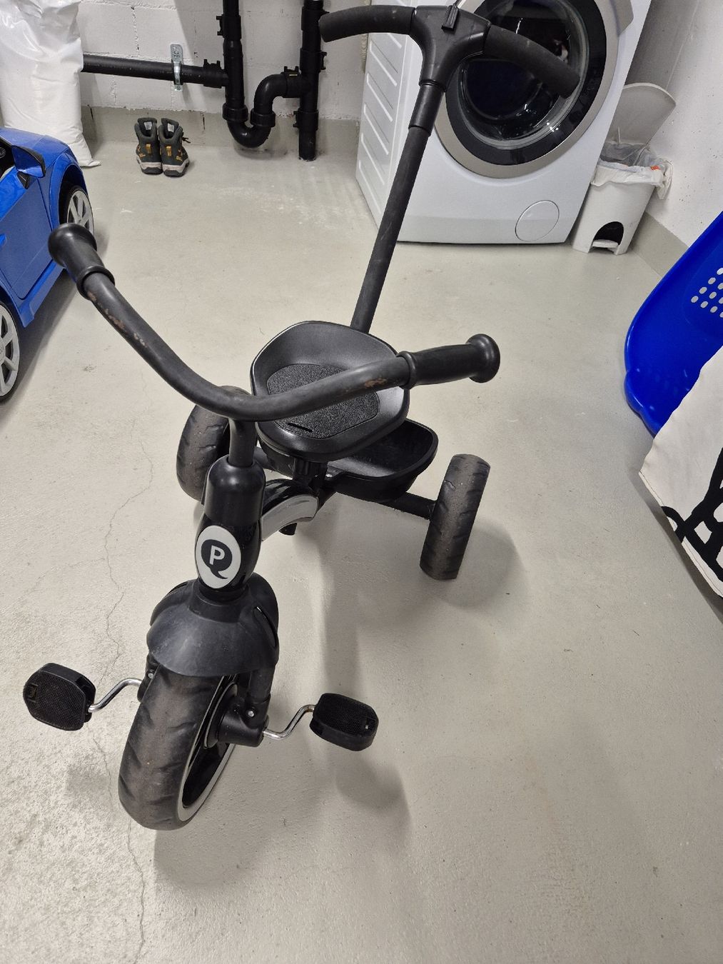 Véhicules pour enfants: Kinder Dreirad, Schwarz – D'occasion à Künten par JennM.