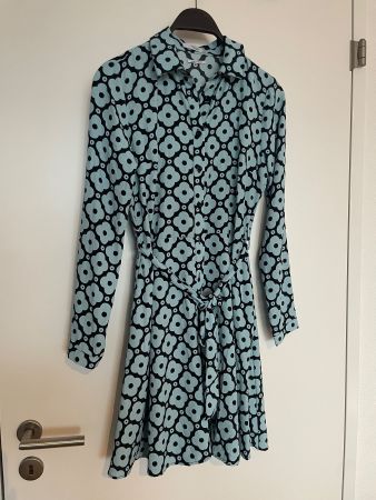 Reserved Kleid mit Muster - NEU!