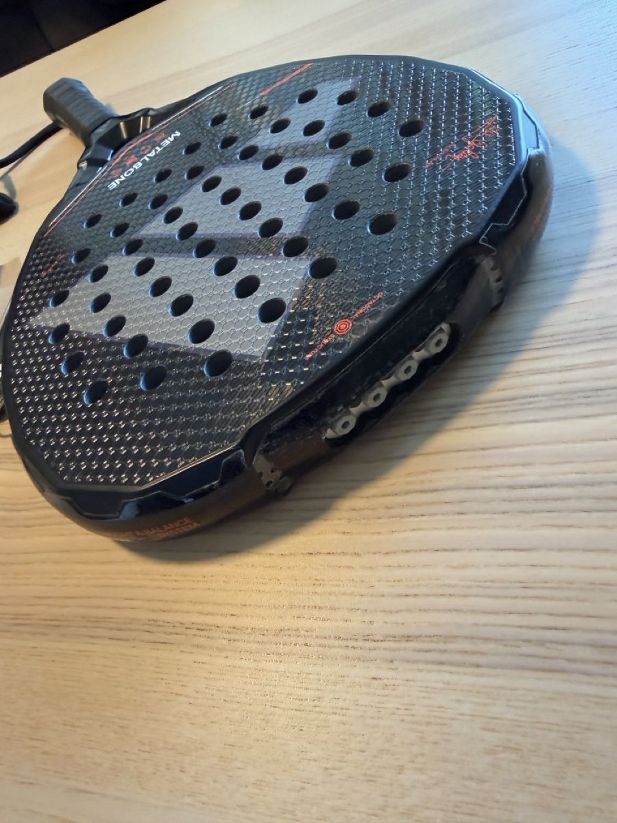 Adidas Racchette: Used 2026 Adidas Metalbone Padel Racket – Usato da Granges-Paccot venduto da Flyingwarrior 6