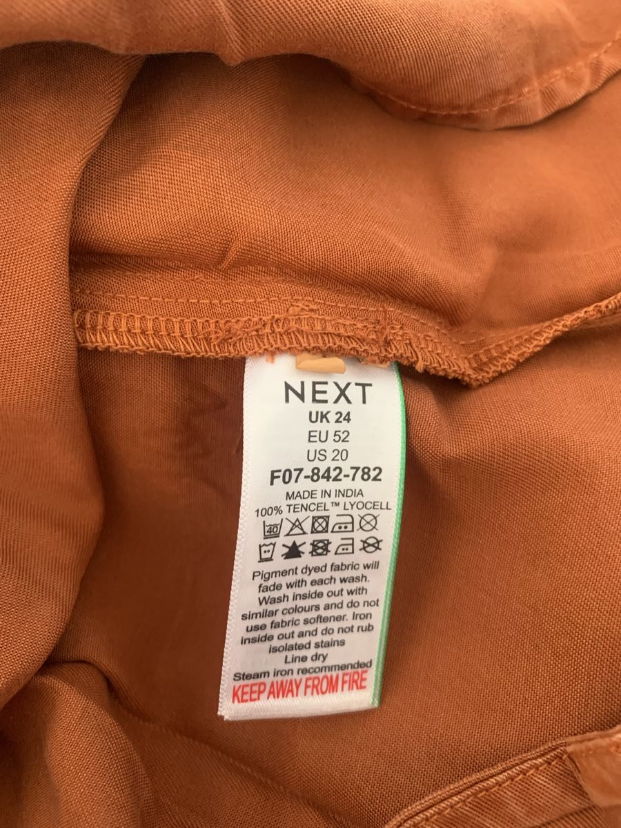 Next Camicette: Next Bluse Gr.52 dunkelorange – Usato da Ellikon an der Thur venduto da Bali1999 9