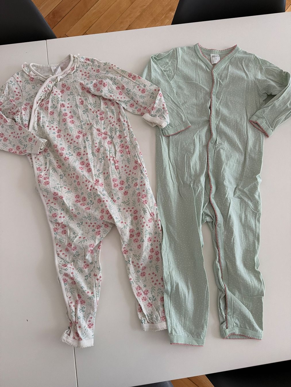 H&M Pigiama & Simili: H&M Kleiderpaket Baby Pyjamas – Usato da Solothurn venduto da Vintage87