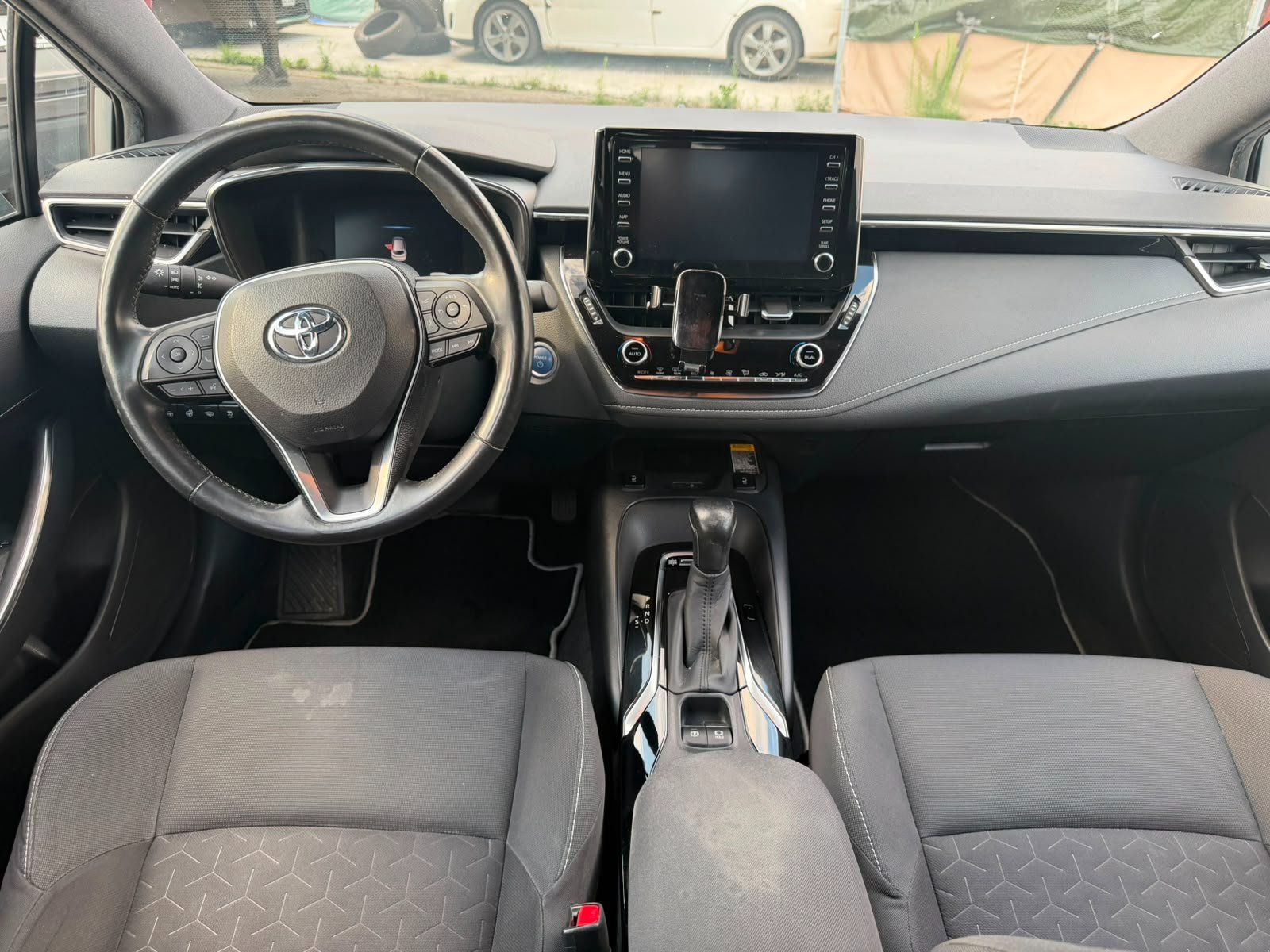 Toyota Autos: Toyota Corolla 2.0 Hybrid – D'occasion à Jona par Blackstorne 3