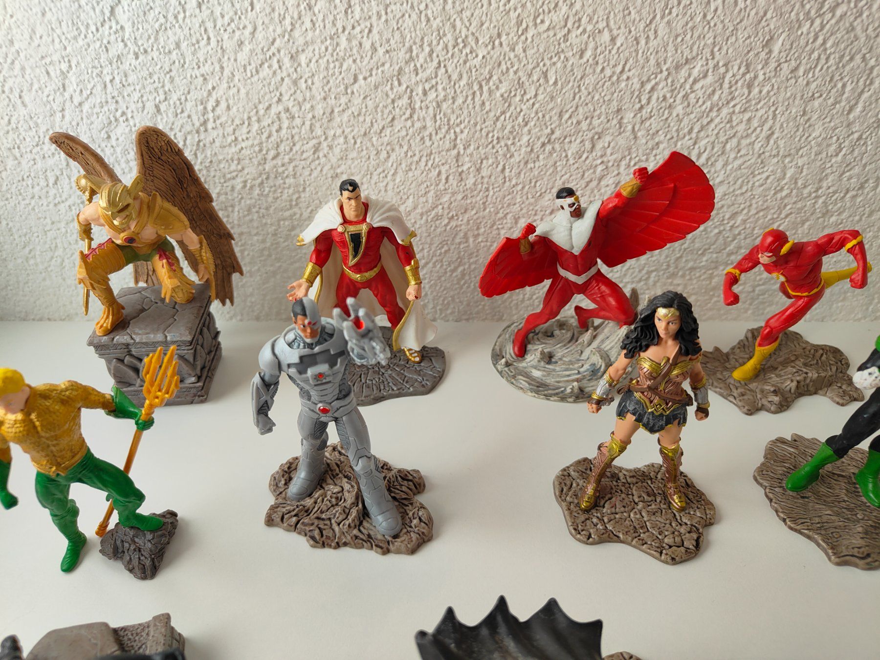 Schleich Statuette: Schleich DC Comics Marvel Justice League Avangers Sammlung – Usato da Thalwil venduto da FigurenFreunde 4