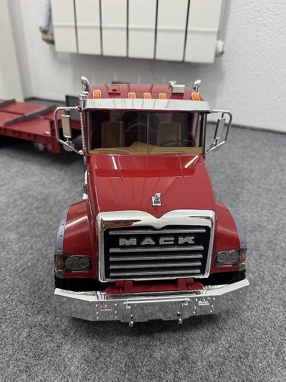 Jouets: Camion con rimorchio Bruder – D'occasion à Torricella par robily