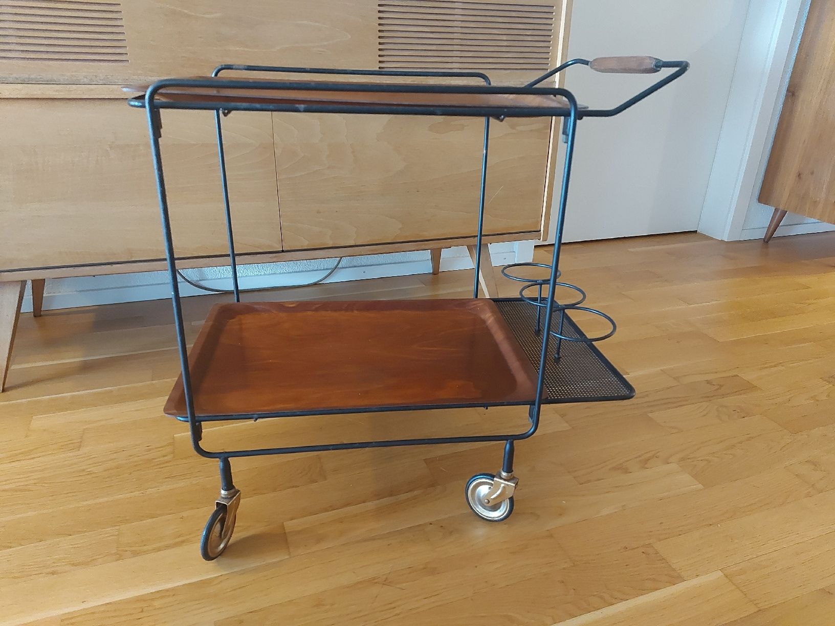 Tutte le decorazioni: Servierwagen 50iger Jahre – Nuovo (secondo la descrizione) da Ostermundigen venduto da son_vd9k 1