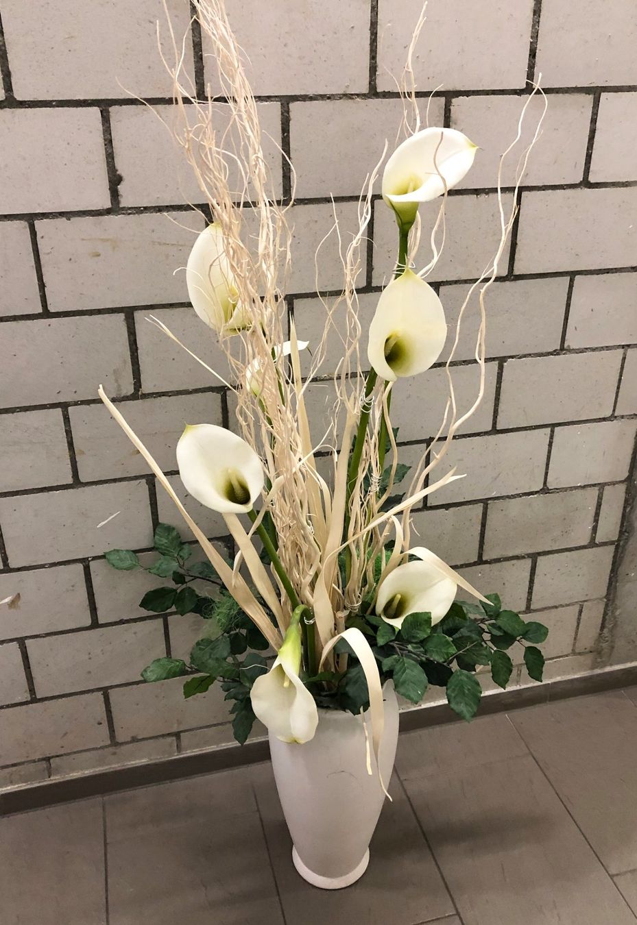 Vasi & Recipienti: Blumenvase mit Inhalt – Nuovo (secondo la descrizione) da Glattbrugg venduto da Ariel012