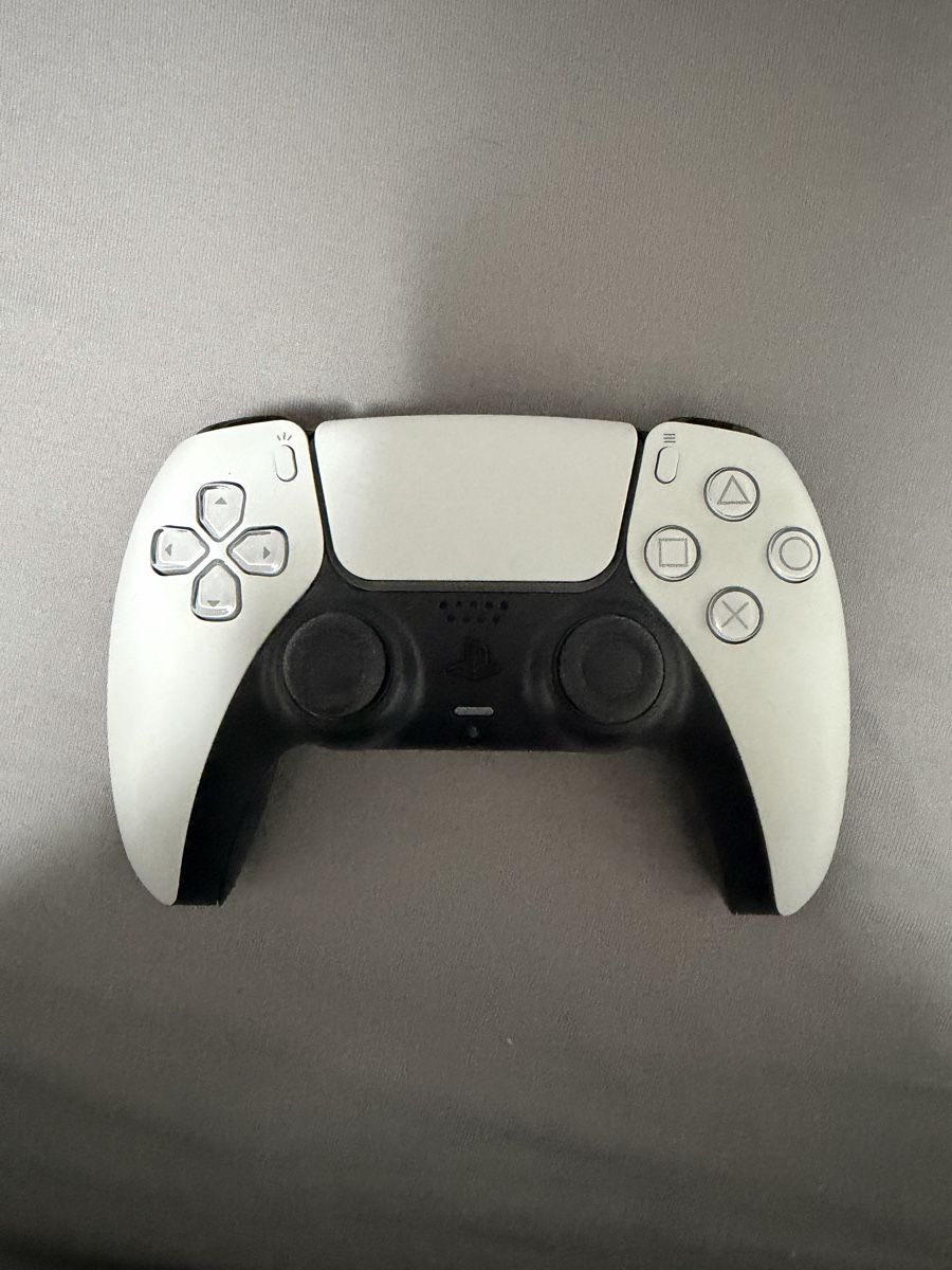 Controller: PlayStation 5 Dualsense Custom Pro Controller – Nuovo (secondo la descrizione) da Niederhasli venduto da tcgpoint