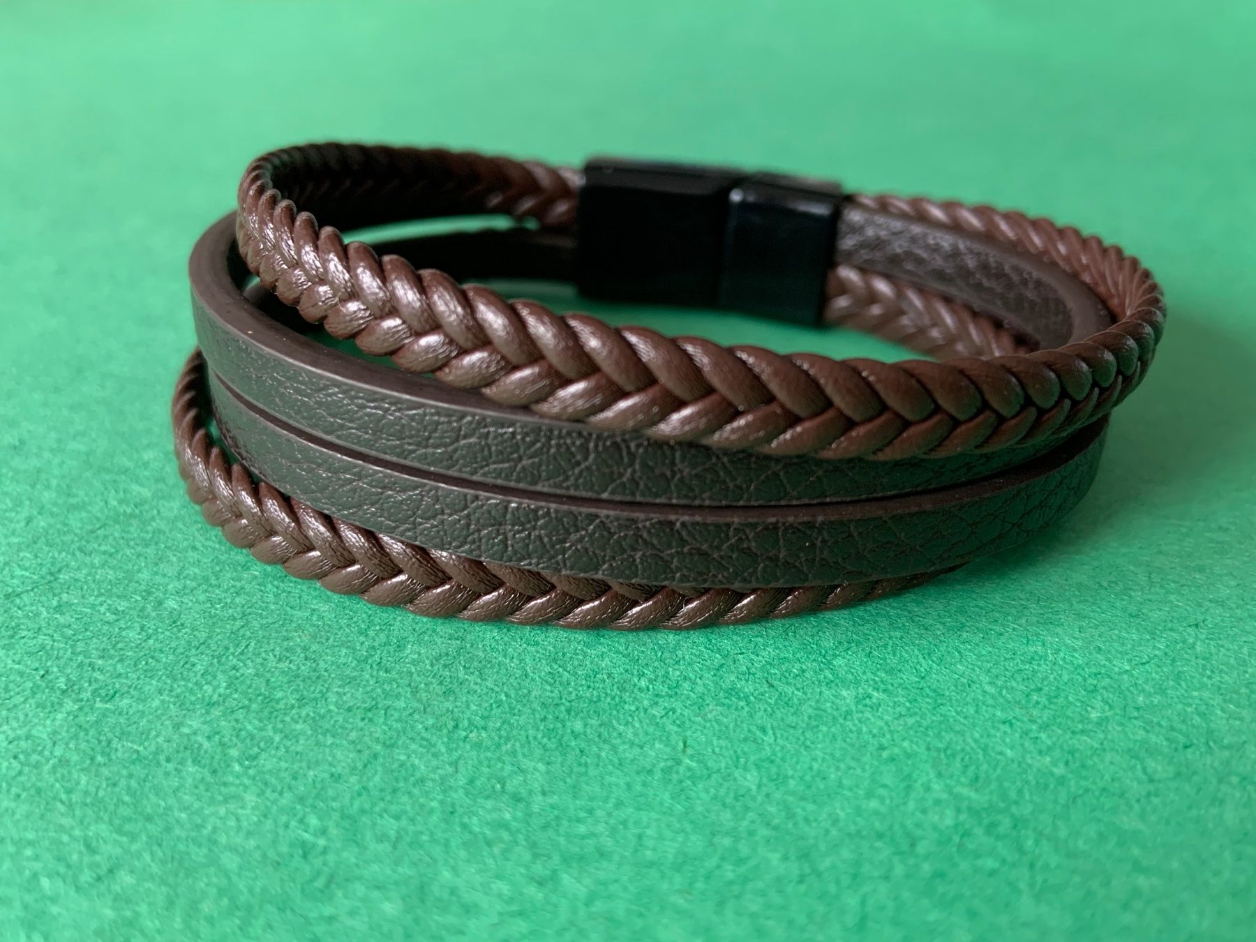 Bracciali & Braccialetti: Armband Lederimitat braun 21cm – Usato da Laufen venduto da Bellebellezza