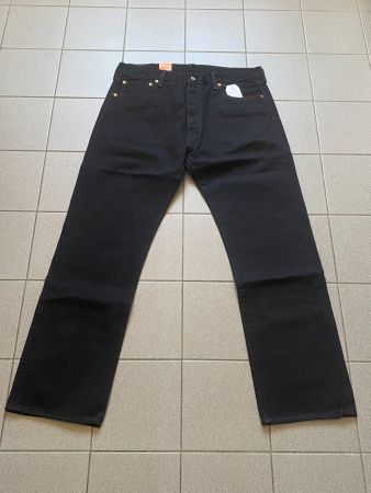 Levis 501 Jeanshose / W36 x L32 / Schwarz / Neu!