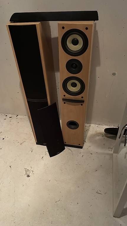 Lautsprecher: Enceinte (haut parleur) – Gebraucht aus Ollon VD von 0048 1