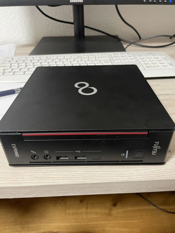 Fujitsu Esprimo Q558 i3 9th Gen 256GB SSD 8GB Ram (Gebraucht) in ...