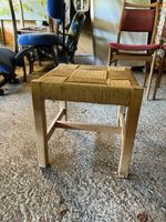 Rustikaler Flechthocker, Holz, charmant, vielseitig,