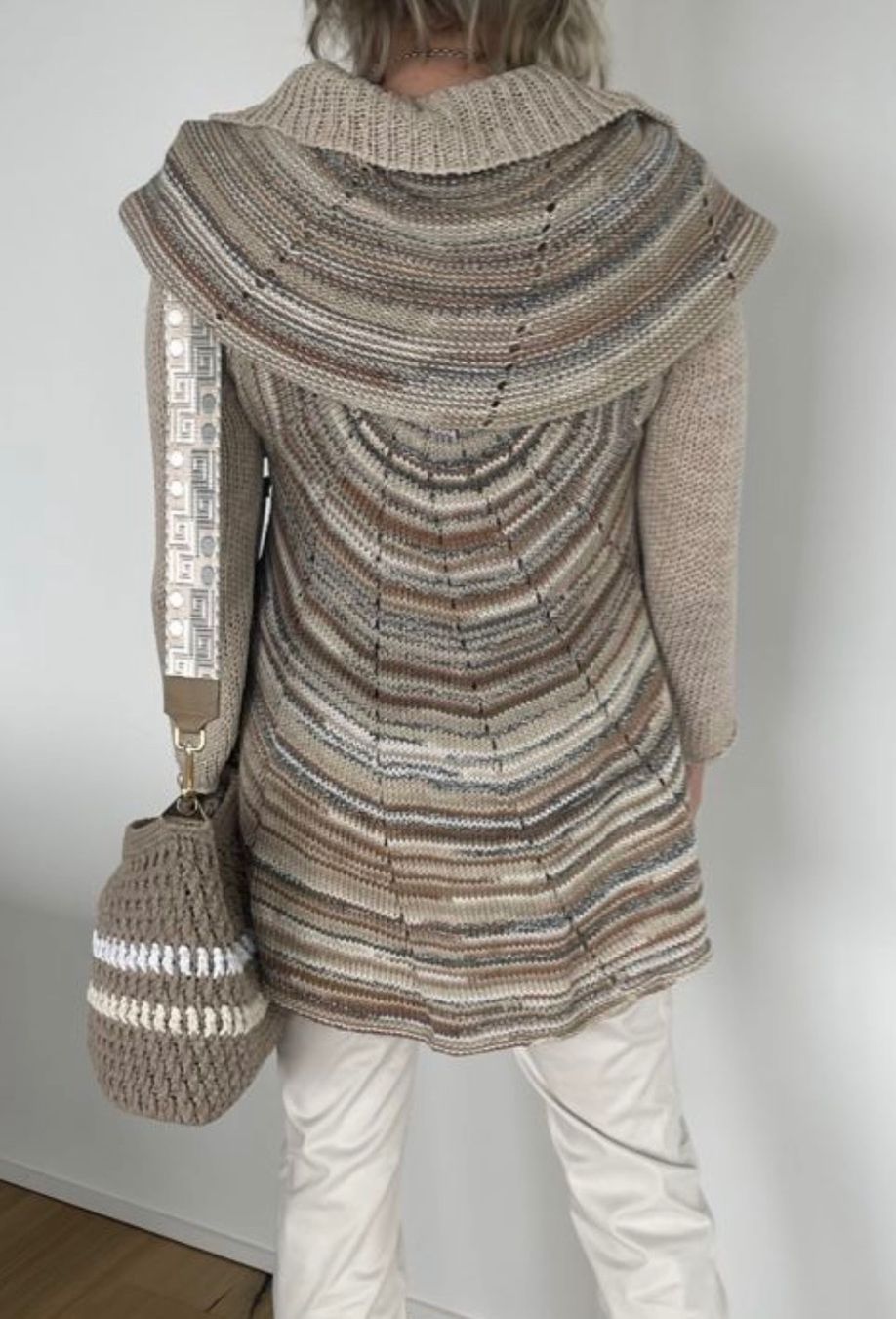 Gilets & Westen: Rundstrickweste one size – Neu (gemäss Beschreibung) aus Adligenswil von Esthee 2