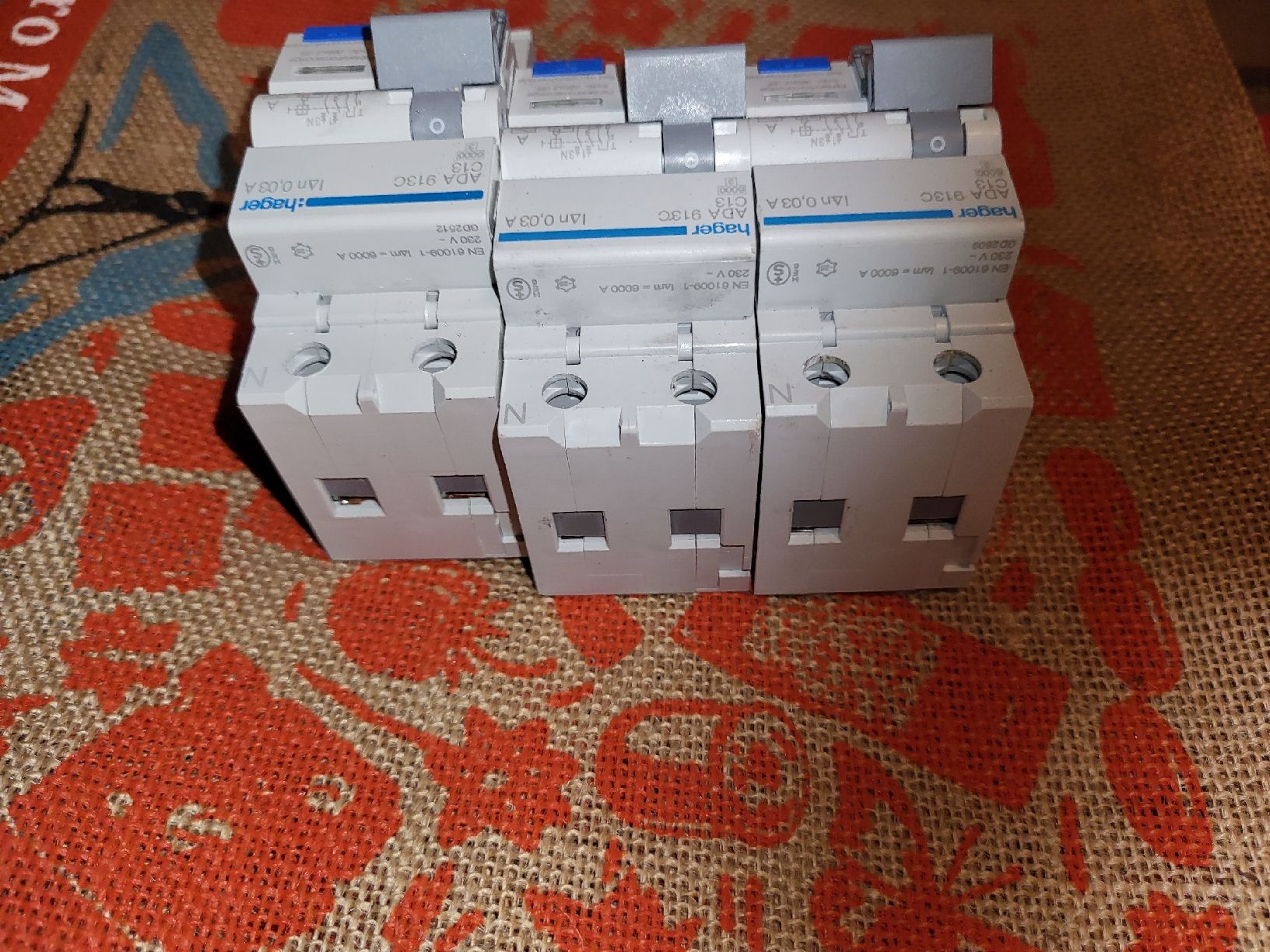 Hager Alimentazione elettrica: Fehlerstromschutzschalter – Usato da Kriens venduto da Marem 1
