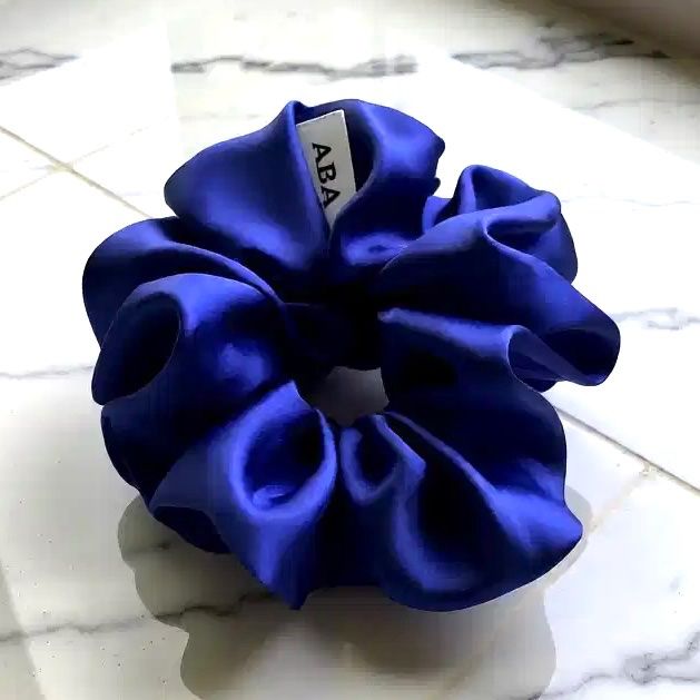Haarschmuck: Seide Scrunchie - Königsblaue - Elegant - Handgemachte -Neu! – Neu und originalverpackt aus Vals von ABA-Atelier 3