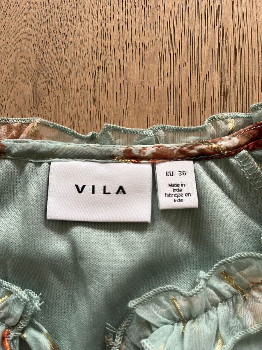 Vila Camicette: Sommerliche VILA Bluse – Usato da Lenzburg venduto da selabella 1