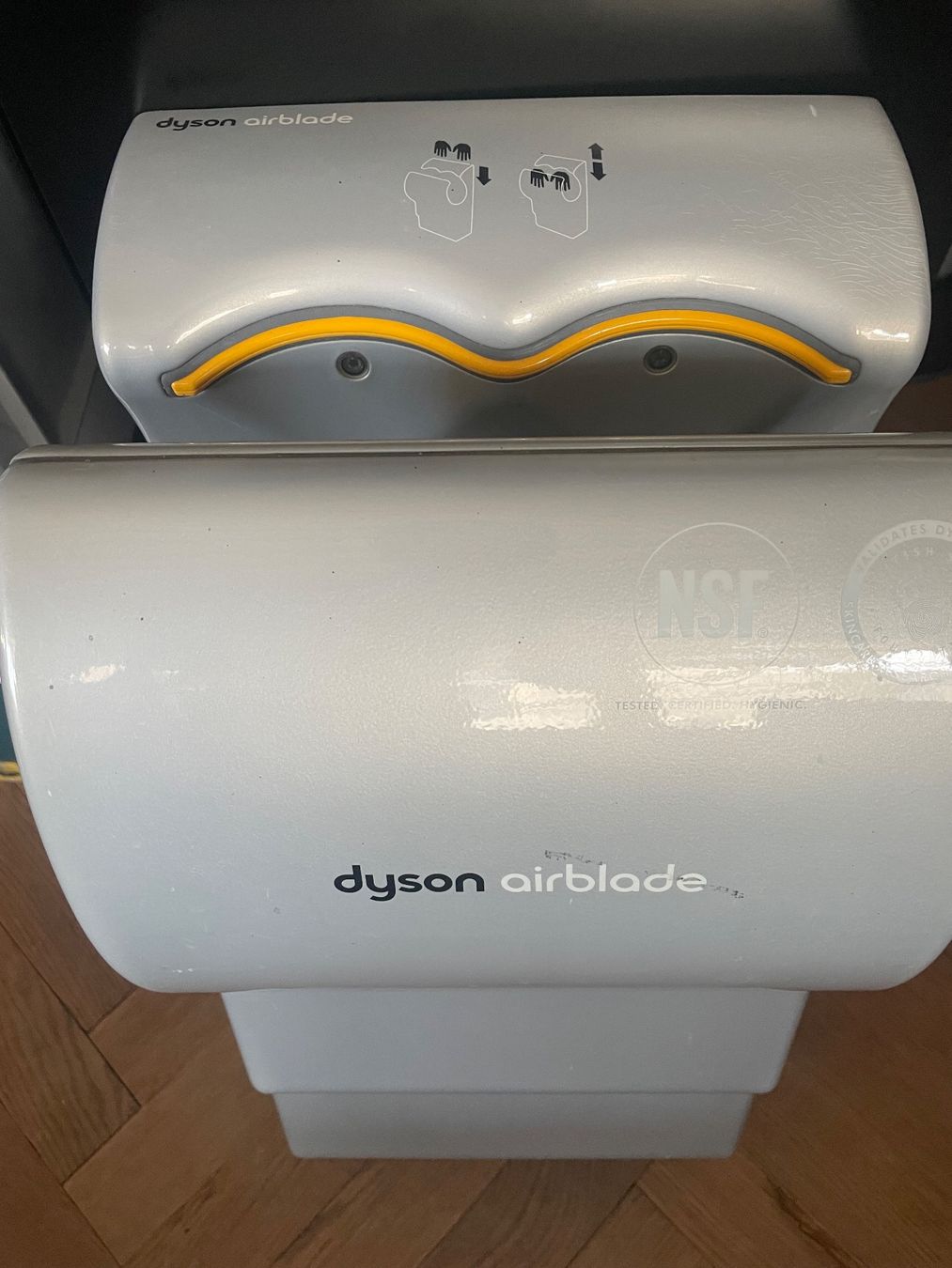 Wäschetrockner: Dyson Airblade Händetrockner – Gebraucht aus Bern von macREC