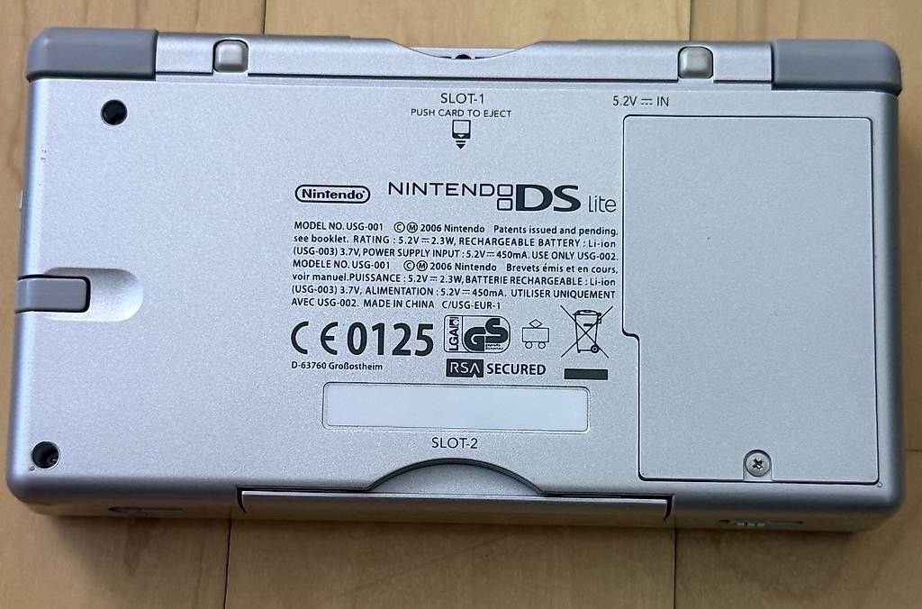 Nintendo Konsolen: Nintendo DS lite silber – Gebraucht aus Volketswil von IT-Mac 2