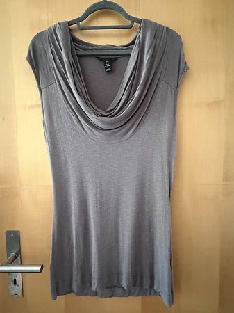 Damen T-Shirt mit Wasserfallkragen, Grösse L (1)