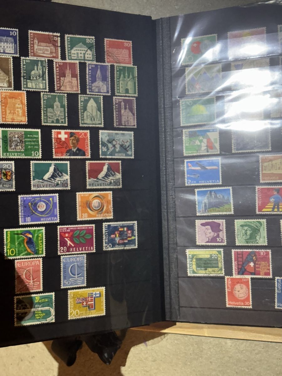 Album: Schweizer Briefmarken Sammlung, Album inklusive Zumstein – Usato da Dietikon venduto da PokemonSwissSpotify 6
