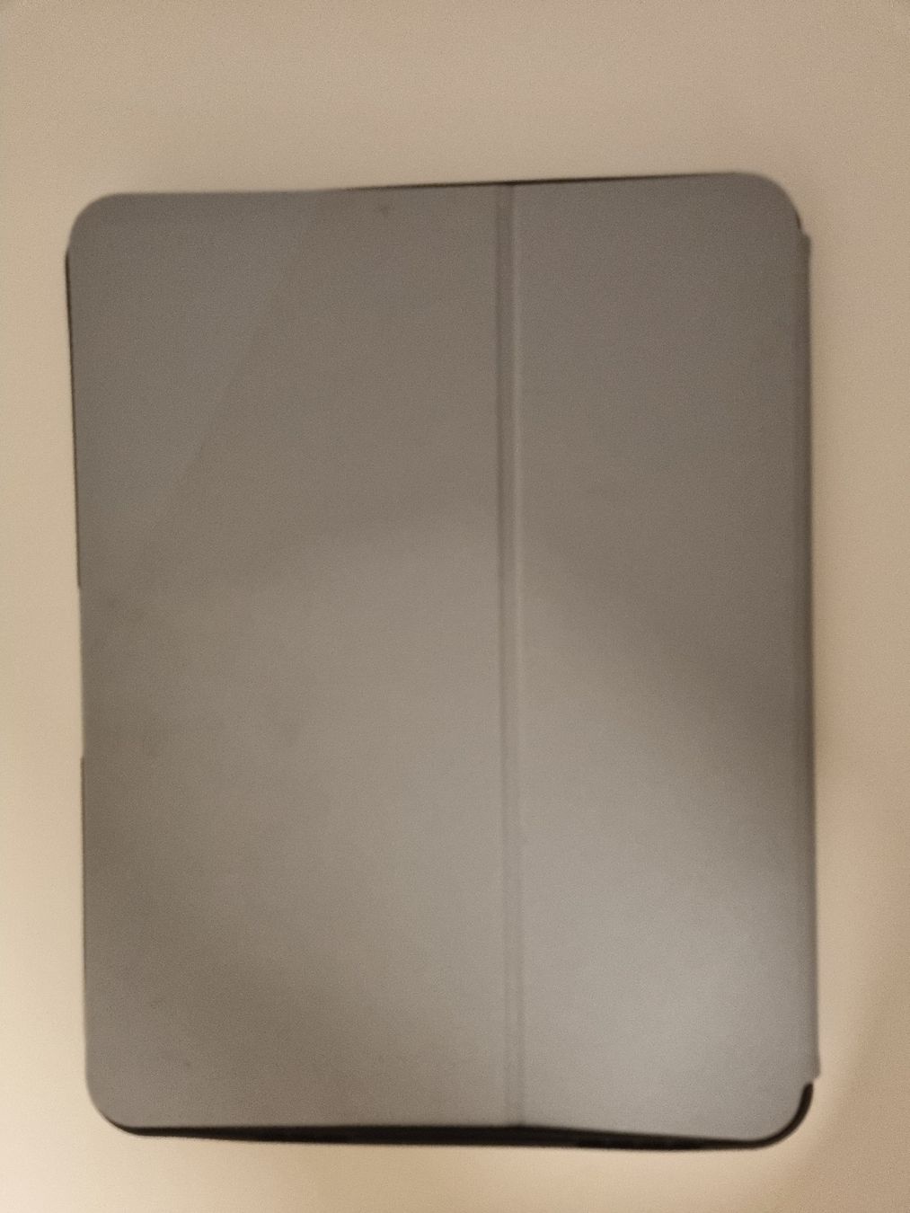 Targus Coques & Sacs: Targus Ipad Case - 10th Generation  – D'occasion à Zürich par GorilKing 2