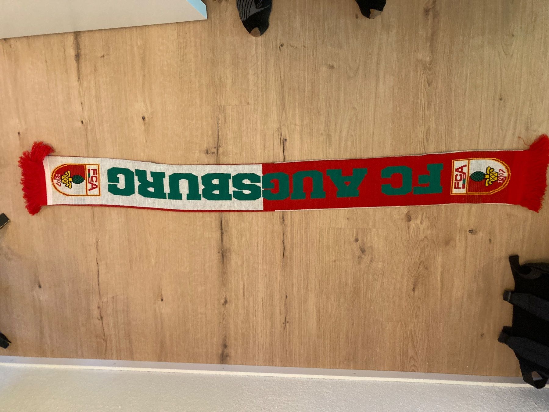 Foulards, Tücher & Schals: Schal FC Augsburg – Gebraucht aus St. Gallen von Qusi_1984