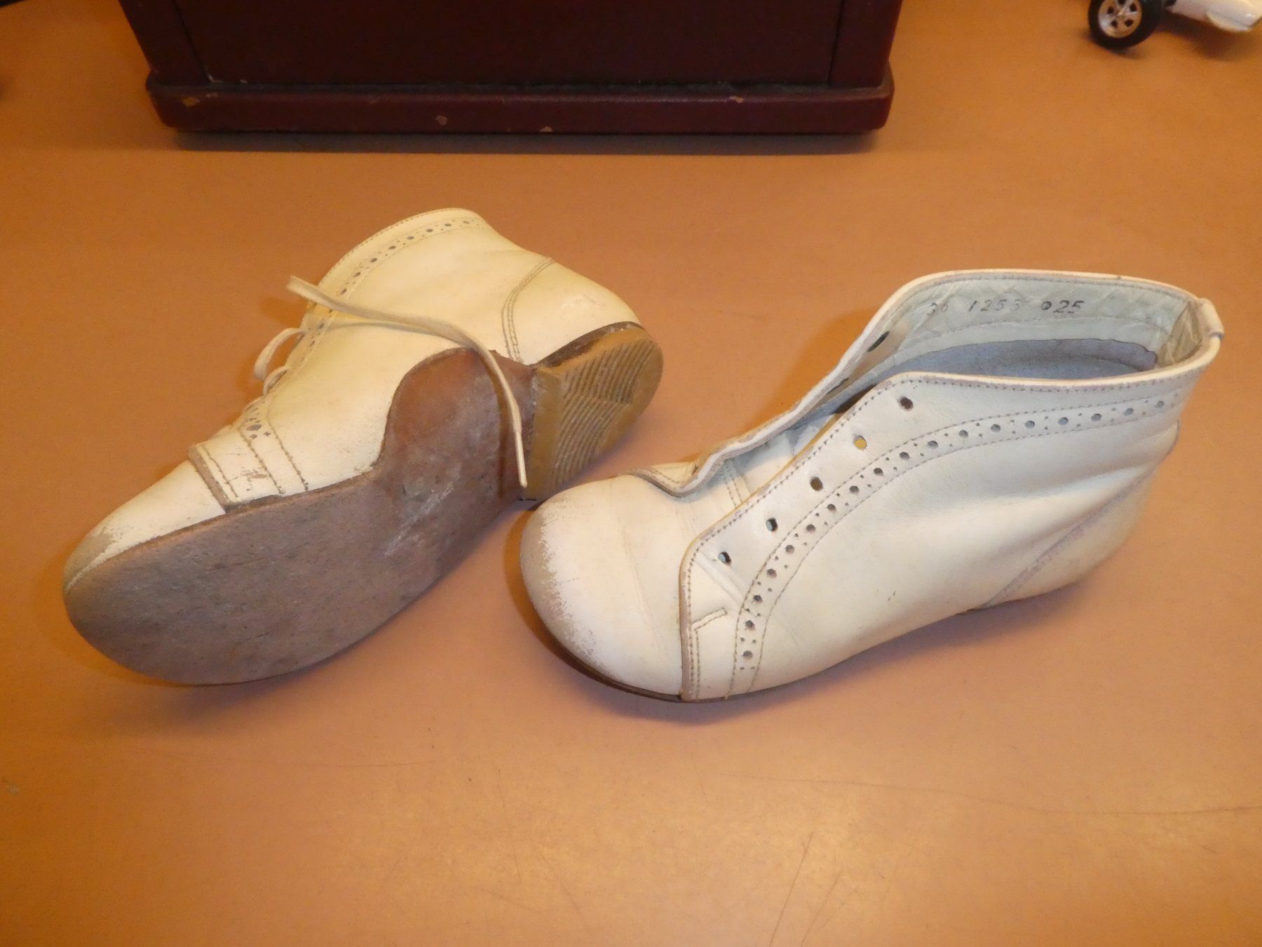Scarpe per ragazzi: Baby Schuhe, Weiss – Usato da Chur venduto da Diversico2010 1