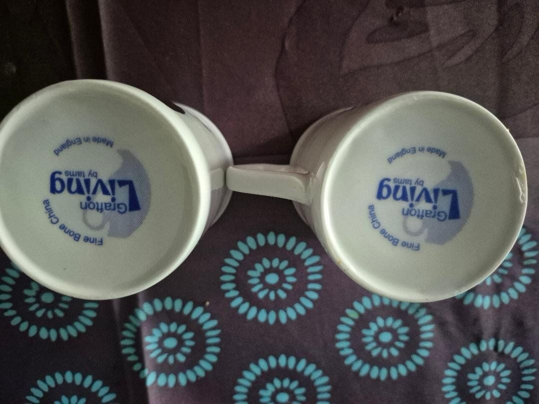 Tasses: 2 mugs motif chat – Neuf (Voir description) à Lausanne par Nerfert 1